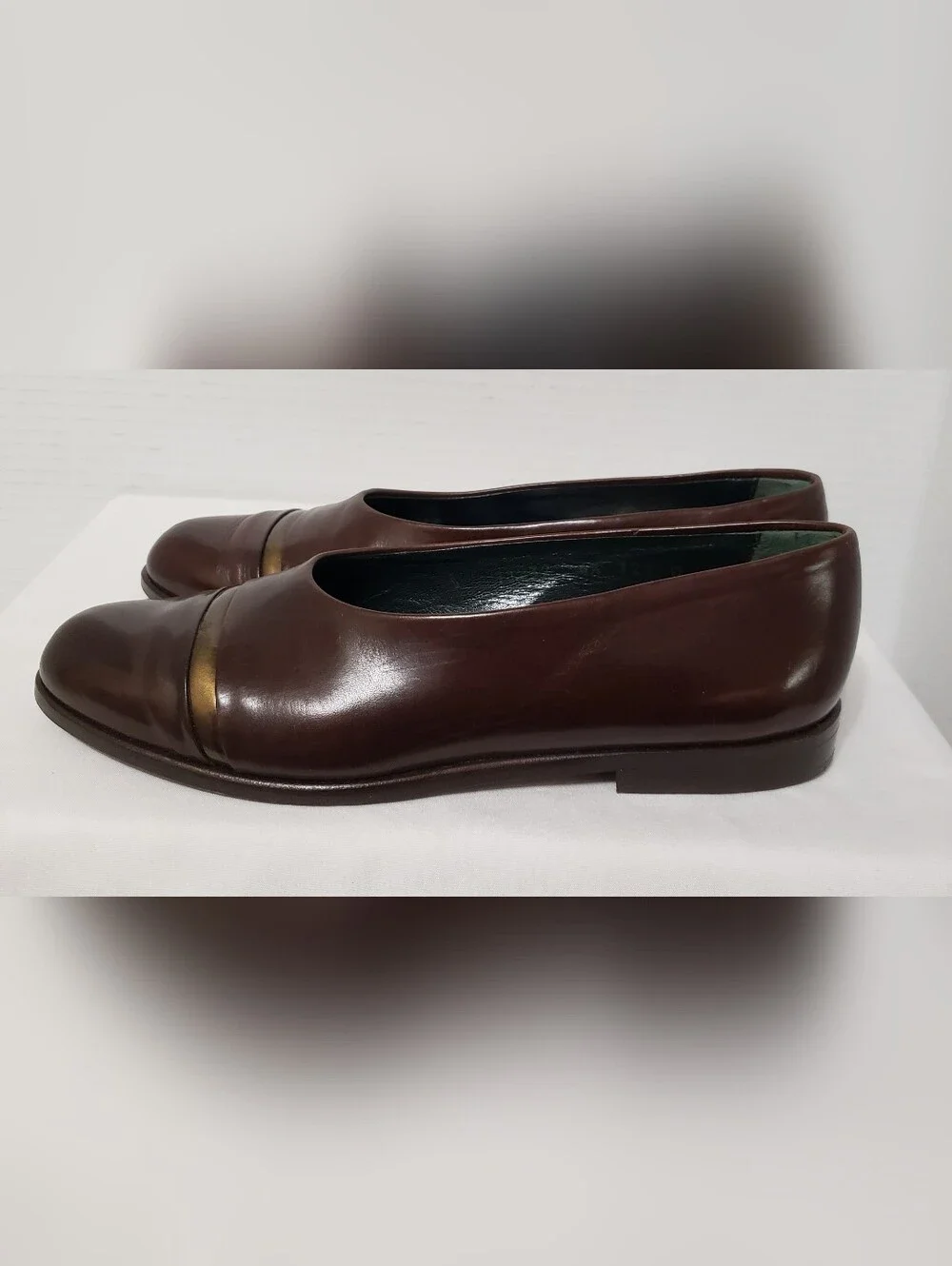 Vintage Burgundy Joan & David Flat Shoes Size 6.5M Bronze Accent Made In Italy